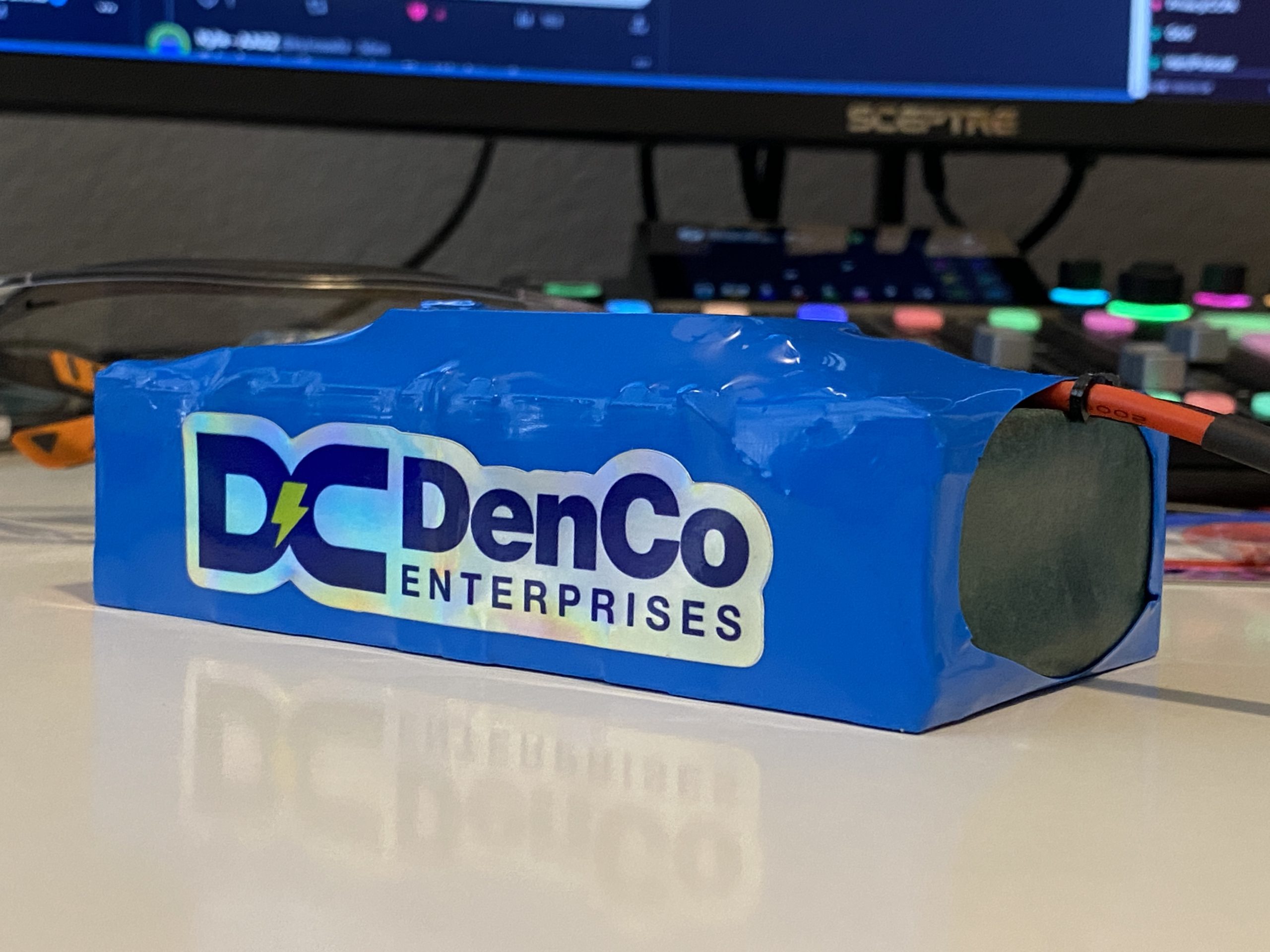 DenCo 12V 5.5Ah DIY LiFePO4 Battery Kit v1